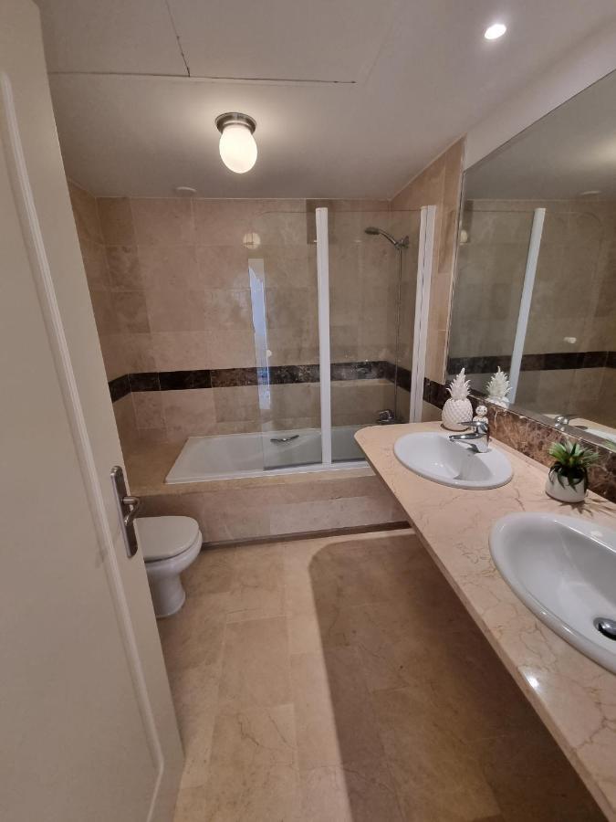 Elegant Apartment With Fantastic Views At The Top Of Calahonda Sitio de Calahonda ภายนอก รูปภาพ